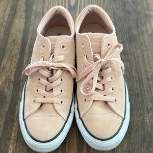 Converse All Stars. Suede. Size 9